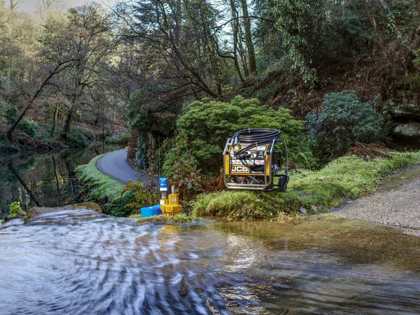 JCB Beaver pack and Submersible pump